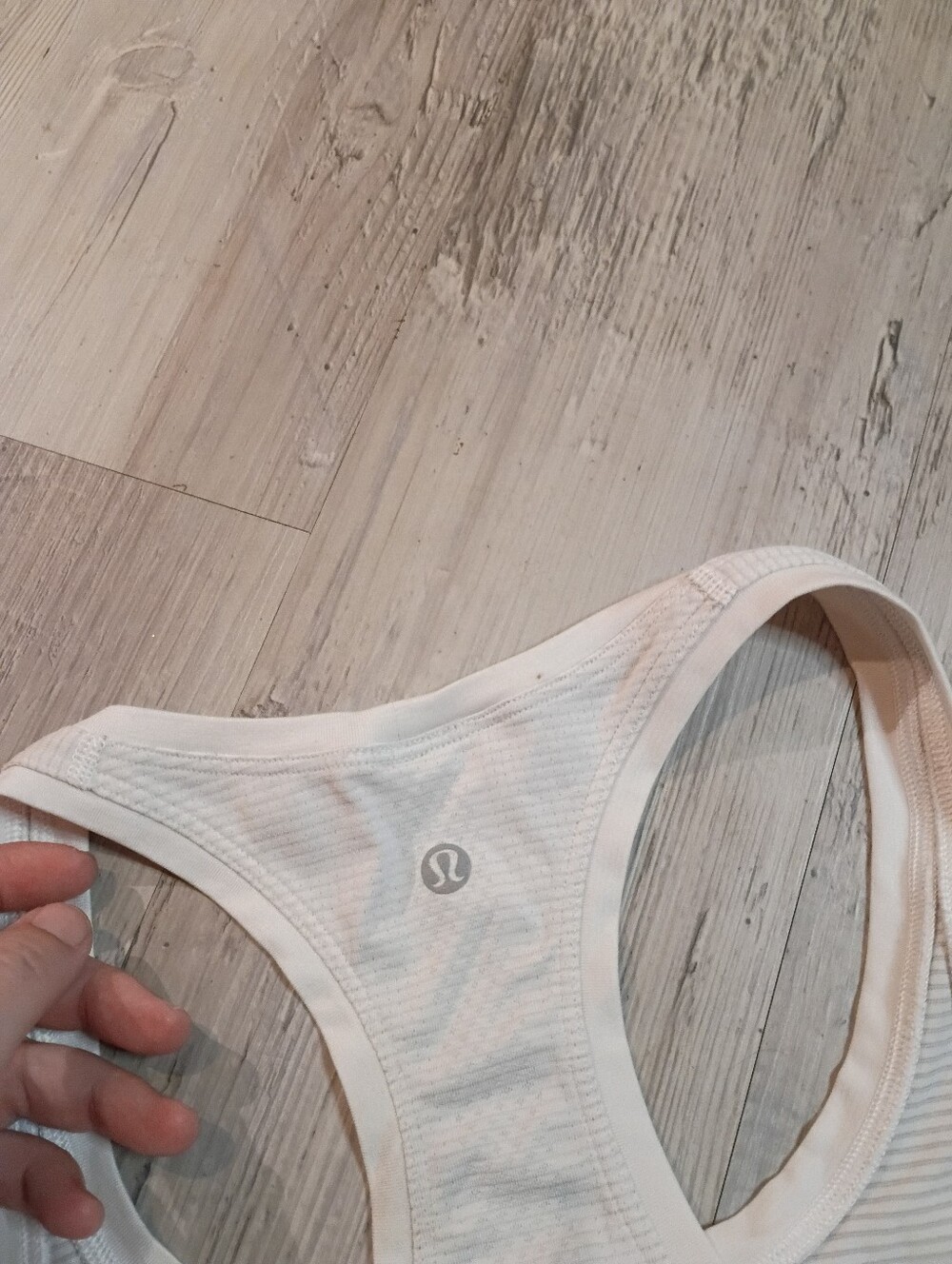 Lululemon - Picture 6 of 7